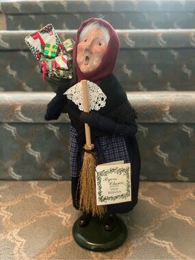 Byers Choice 1995 Old Befana